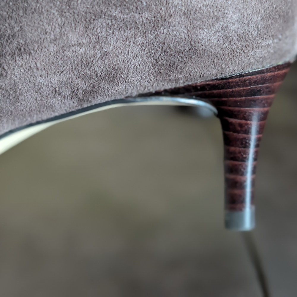 NIB Michael Kors Women's Chocolate Brown Suede Dawn Heeled Booties Size 7 - Picture 4 of 6